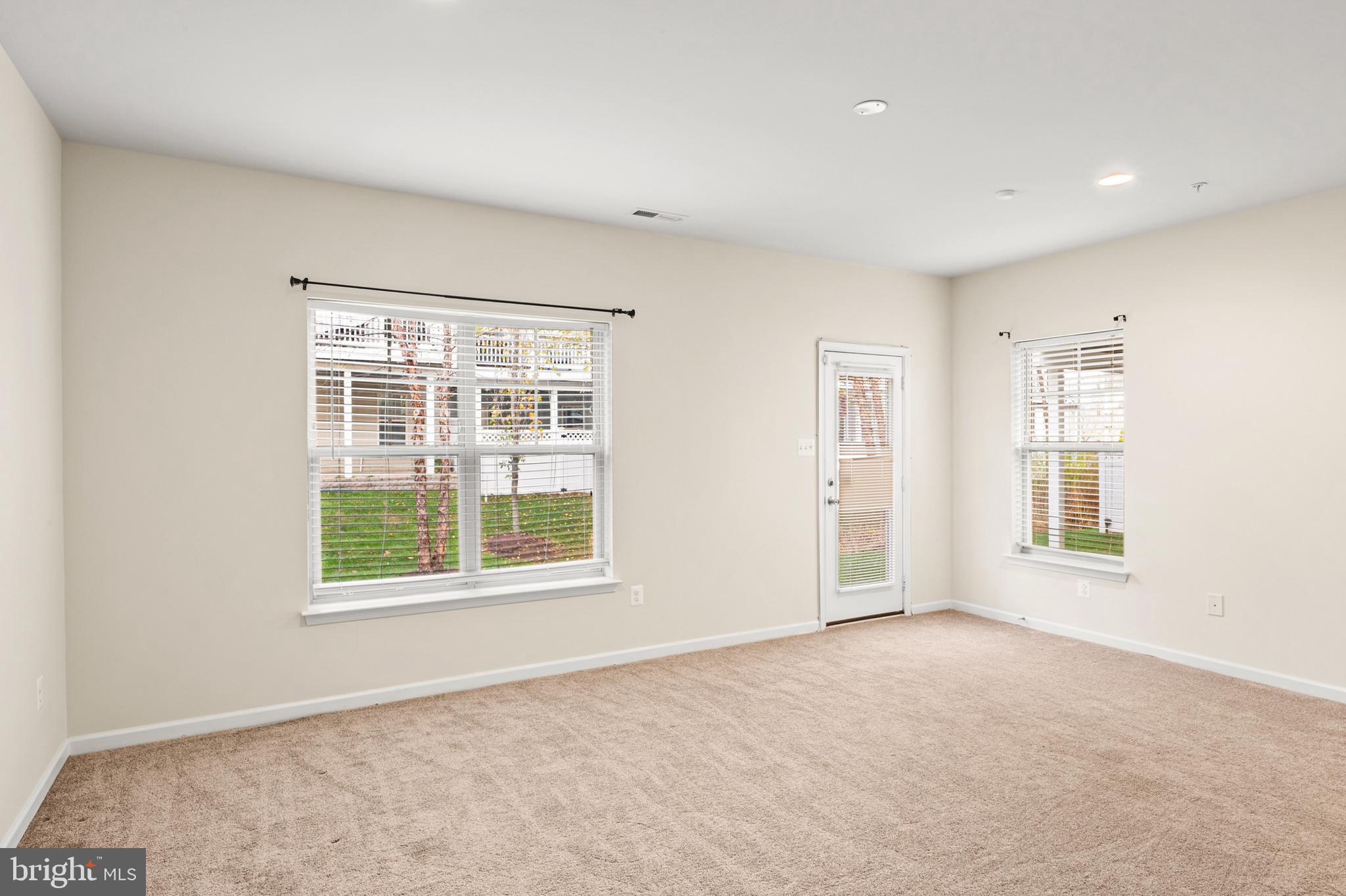 214 TANNER LANE