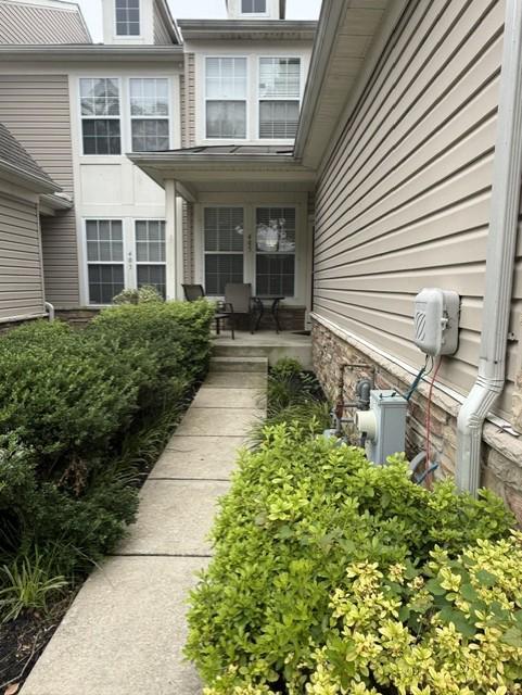 405 BOSTONIAN WAY