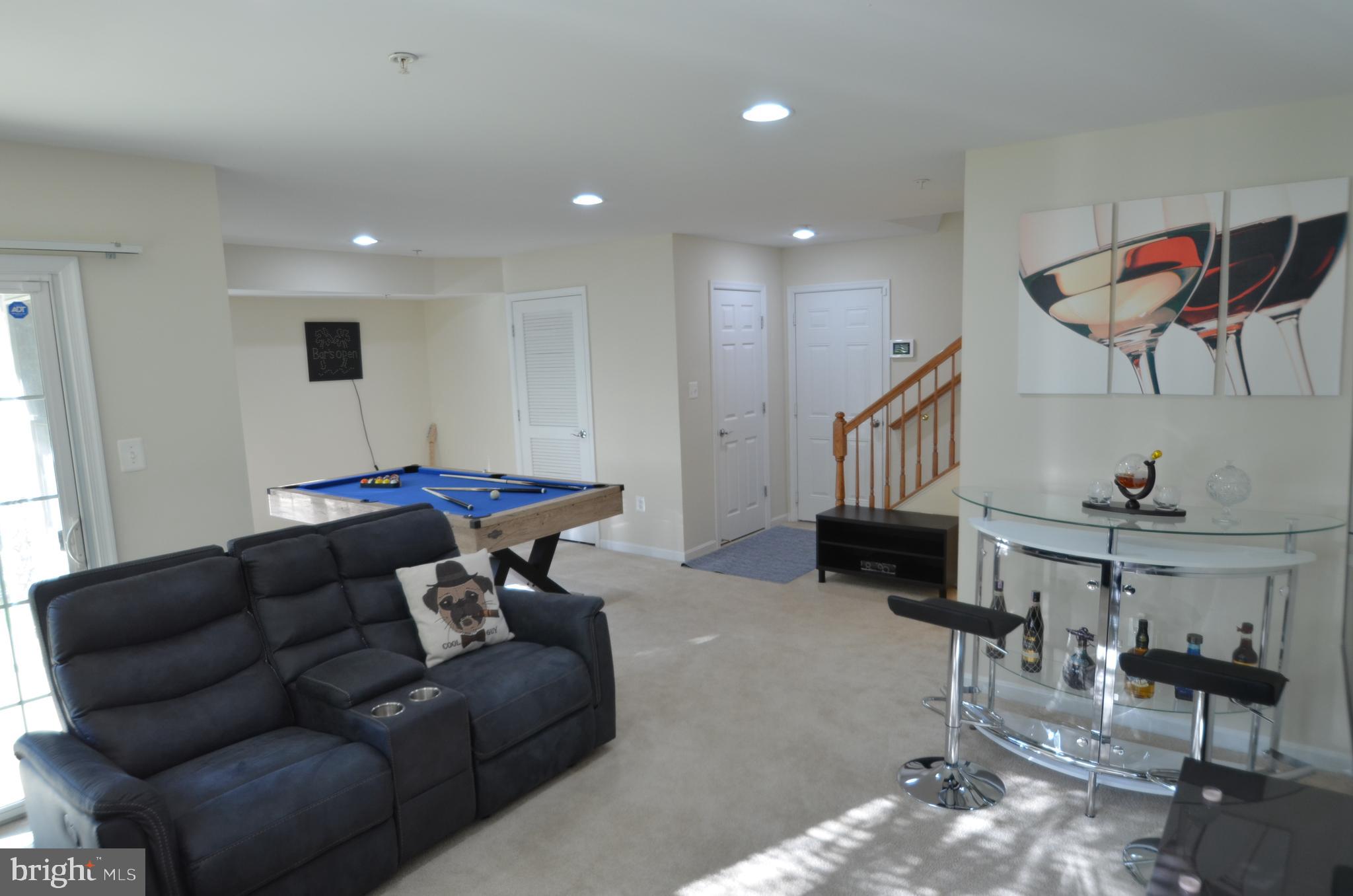 ORCHARD RUN TOWNHOUSE CONDOMINIUMS - Residential