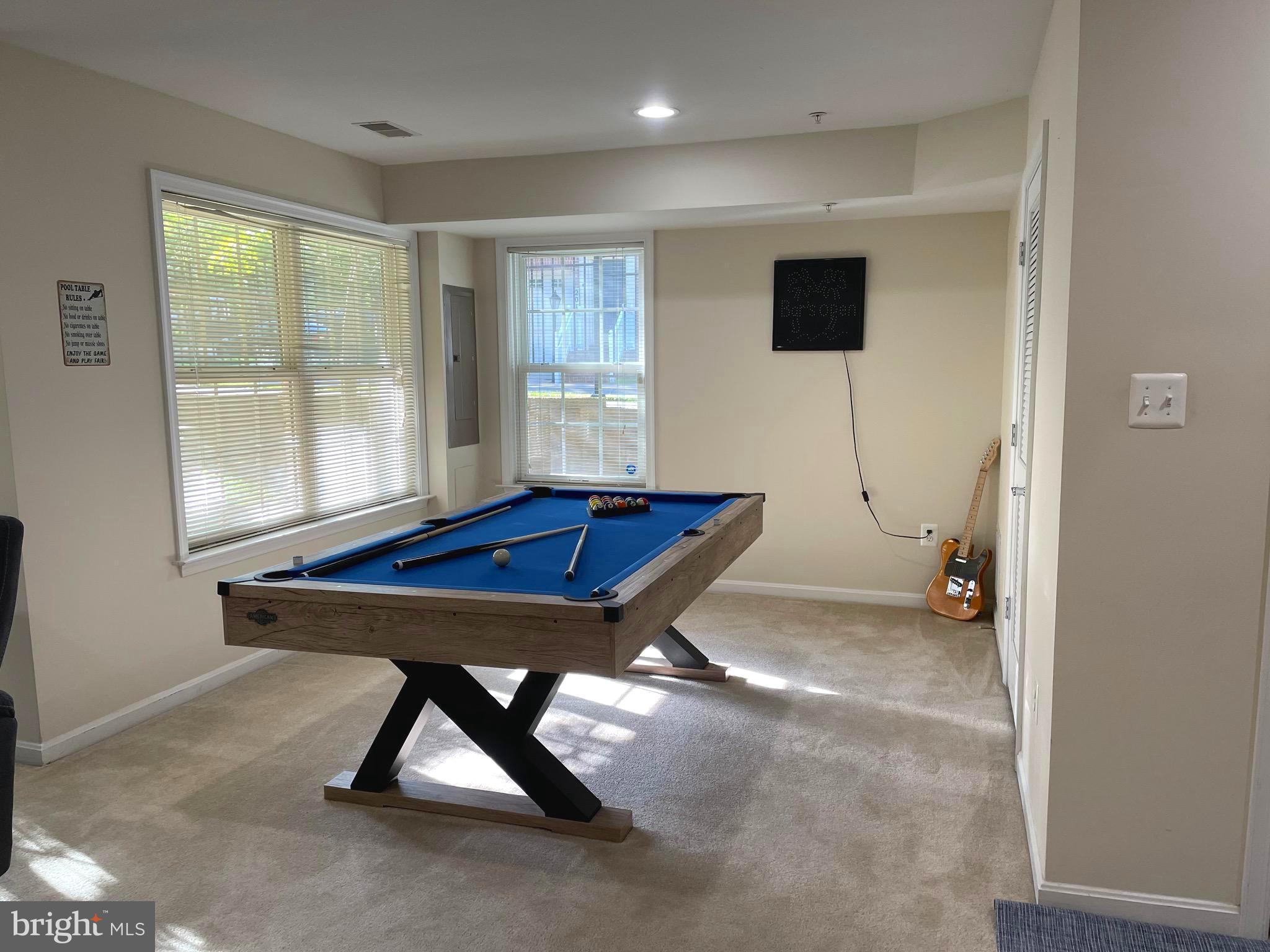 ORCHARD RUN TOWNHOUSE CONDOMINIUMS - Residential