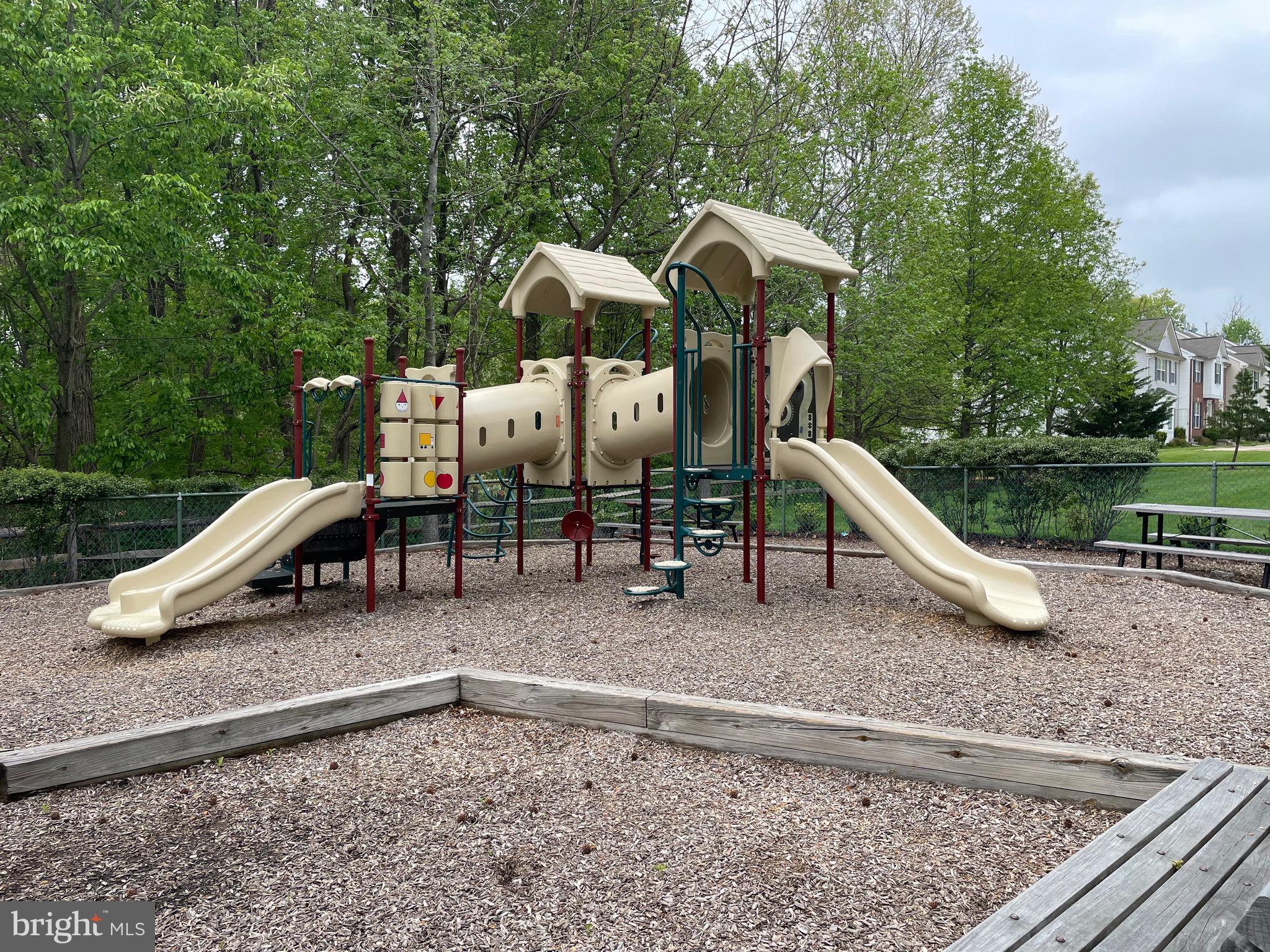 ORCHARD RUN TOWNHOUSE CONDOMINIUMS - Residential