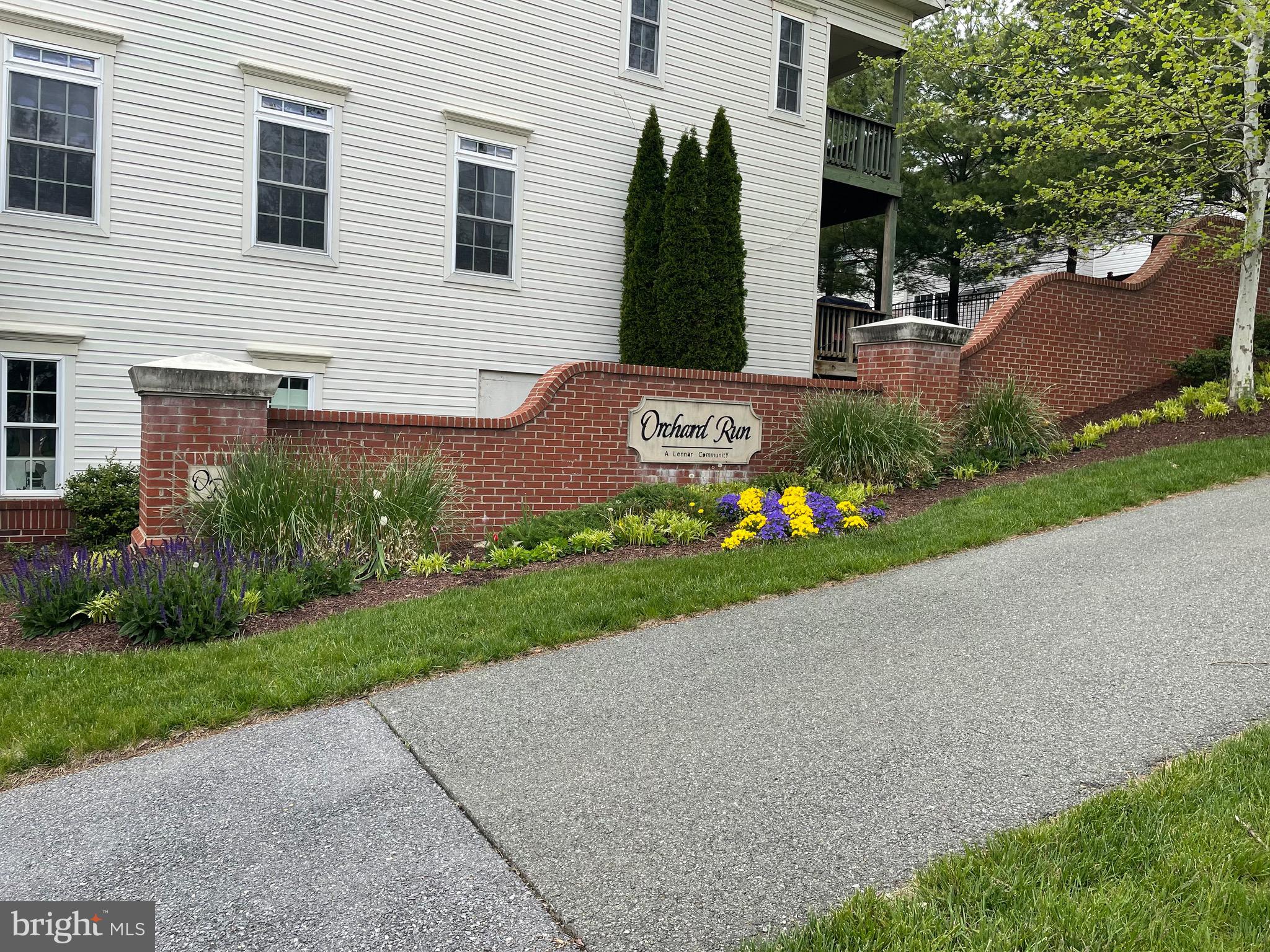 ORCHARD RUN TOWNHOUSE CONDOMINIUMS - Residential