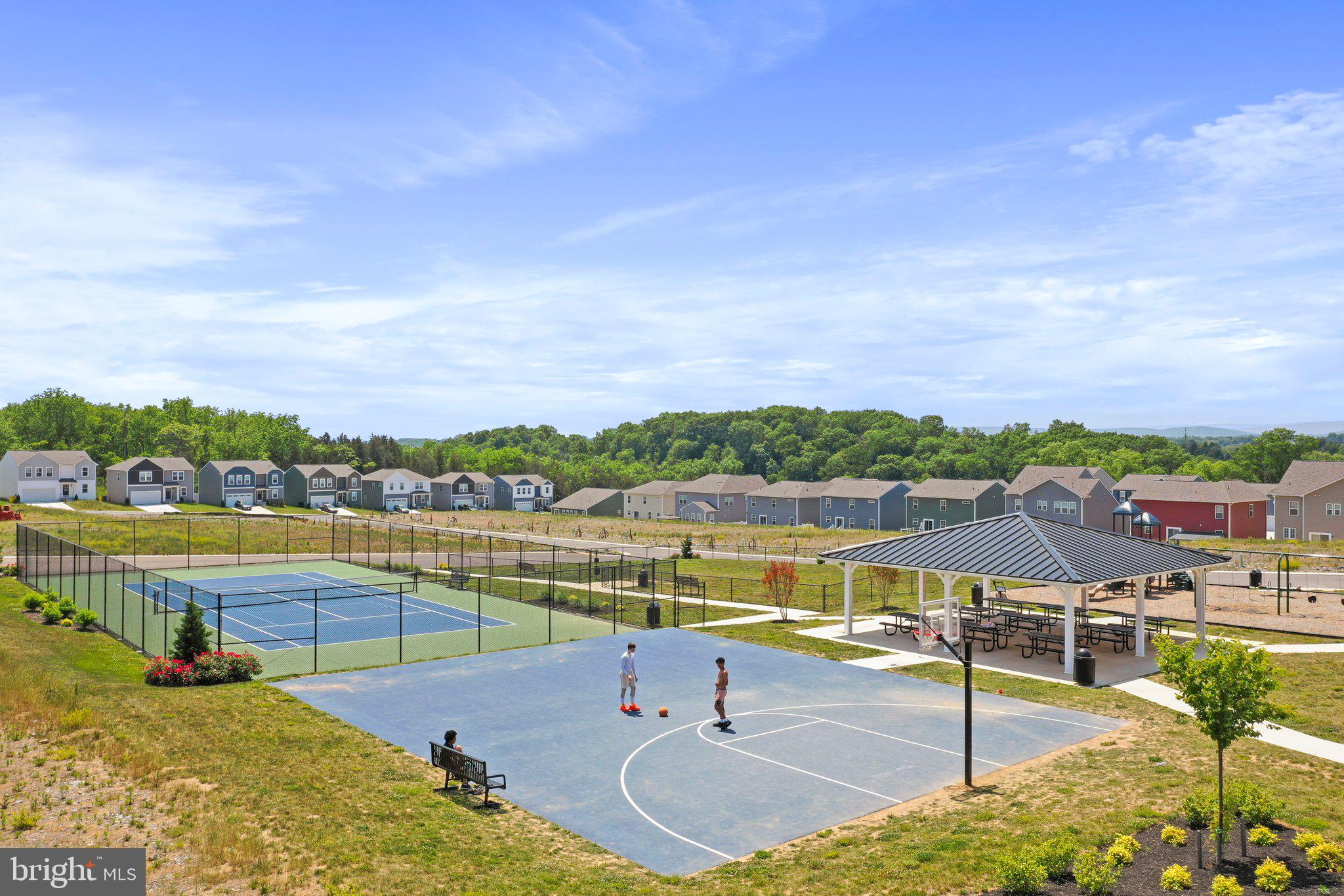 OVERLOOK AT RIVERSIDE TOWNHOMES - Residential Lease