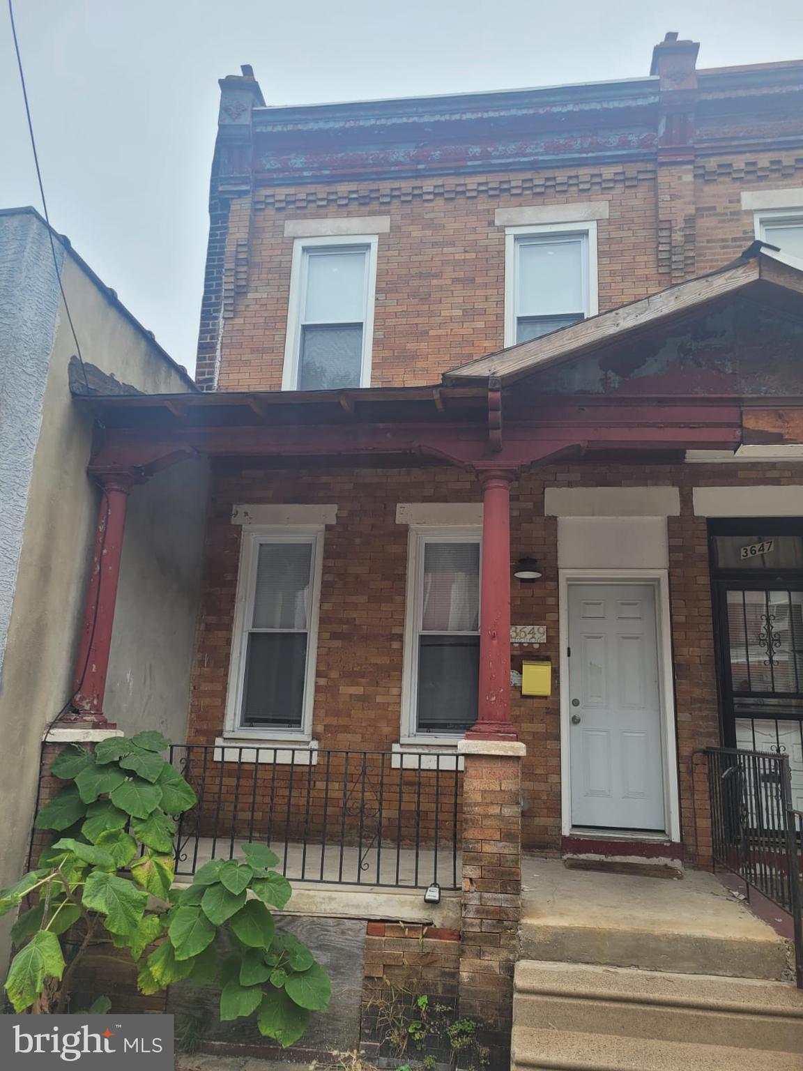 Welcome to 3649 N Camac Street! Unlock the potential of this prime real estate offering, strategically located in a high-demand area. This property presents an excellent opportunity for savvy investors looking to capitalize on steady appreciation, rental income, or development potential. Whether you’re a seasoned investor seeking a stable asset or looking to leverage growth through strategic upgrades. Don’t miss out on this lucrative investment opportunity!