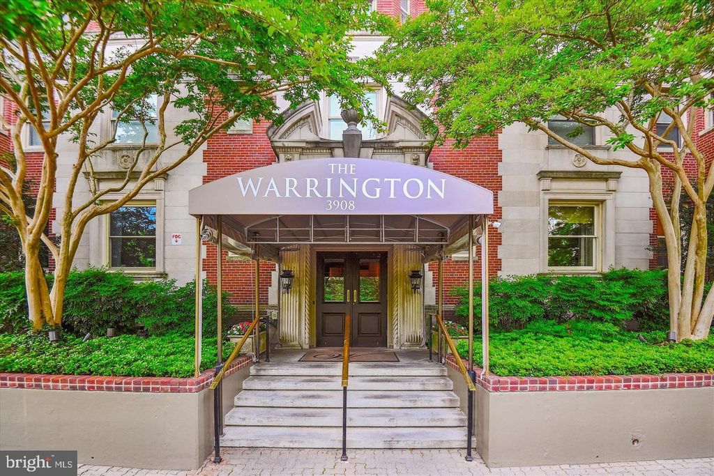 Photo of 3908 N Charles Street #402, BALTIMORE, MD 21218 (MLS # MDBA2216624)
