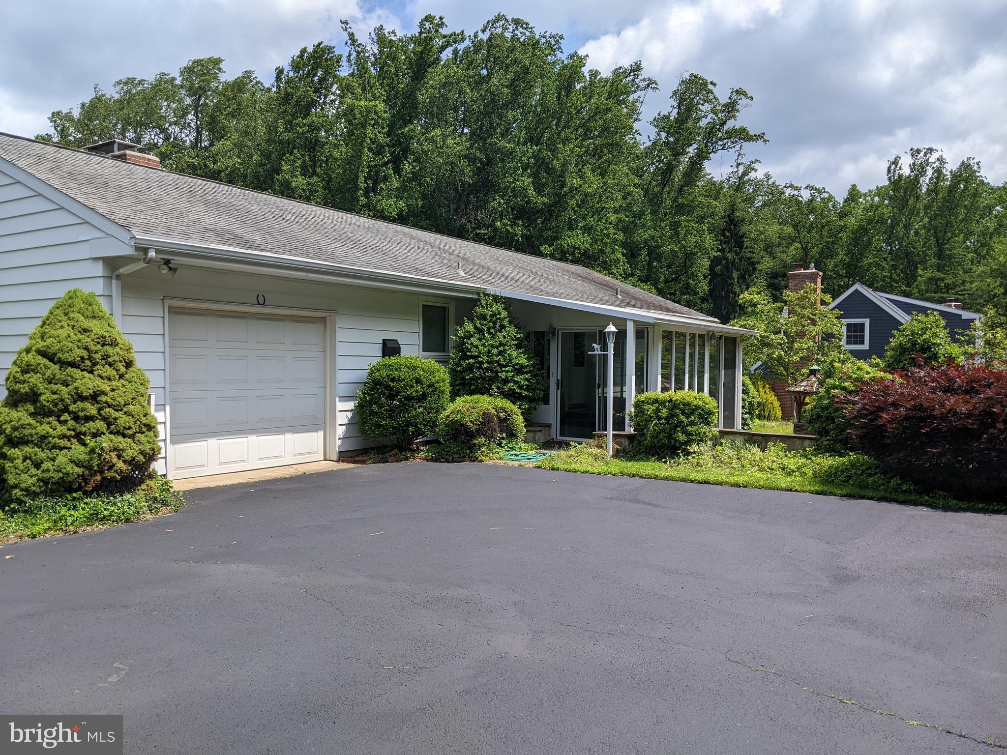 HOLLINGSWORTH - Residential