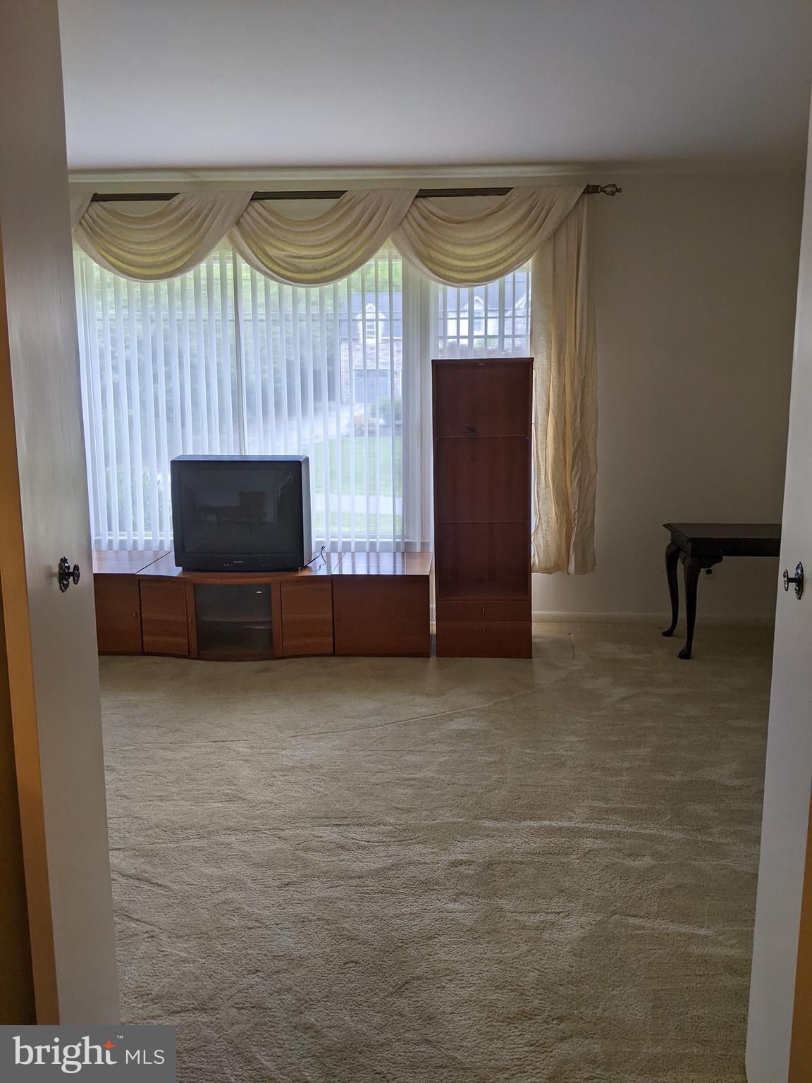 HOLLINGSWORTH - Residential