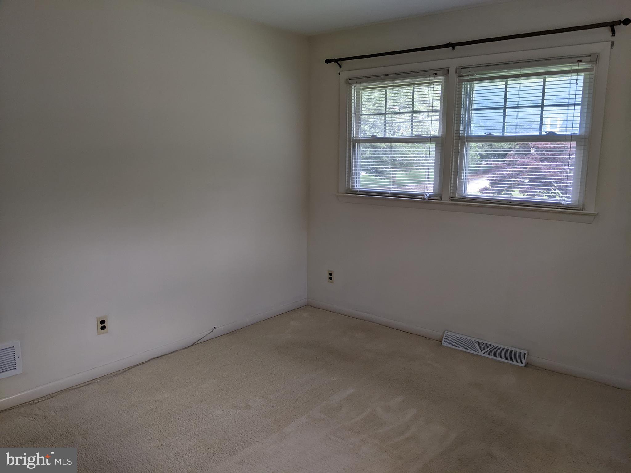 HOLLINGSWORTH - Residential