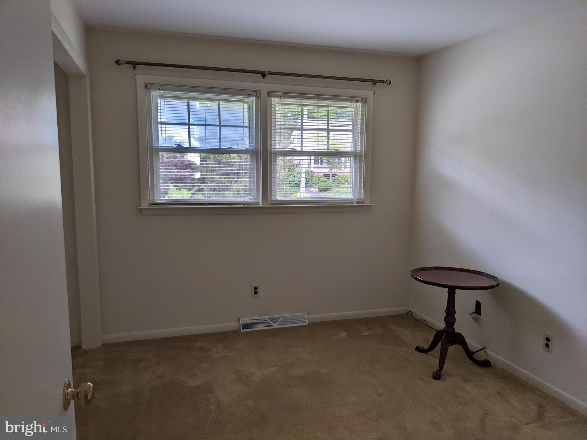 HOLLINGSWORTH - Residential