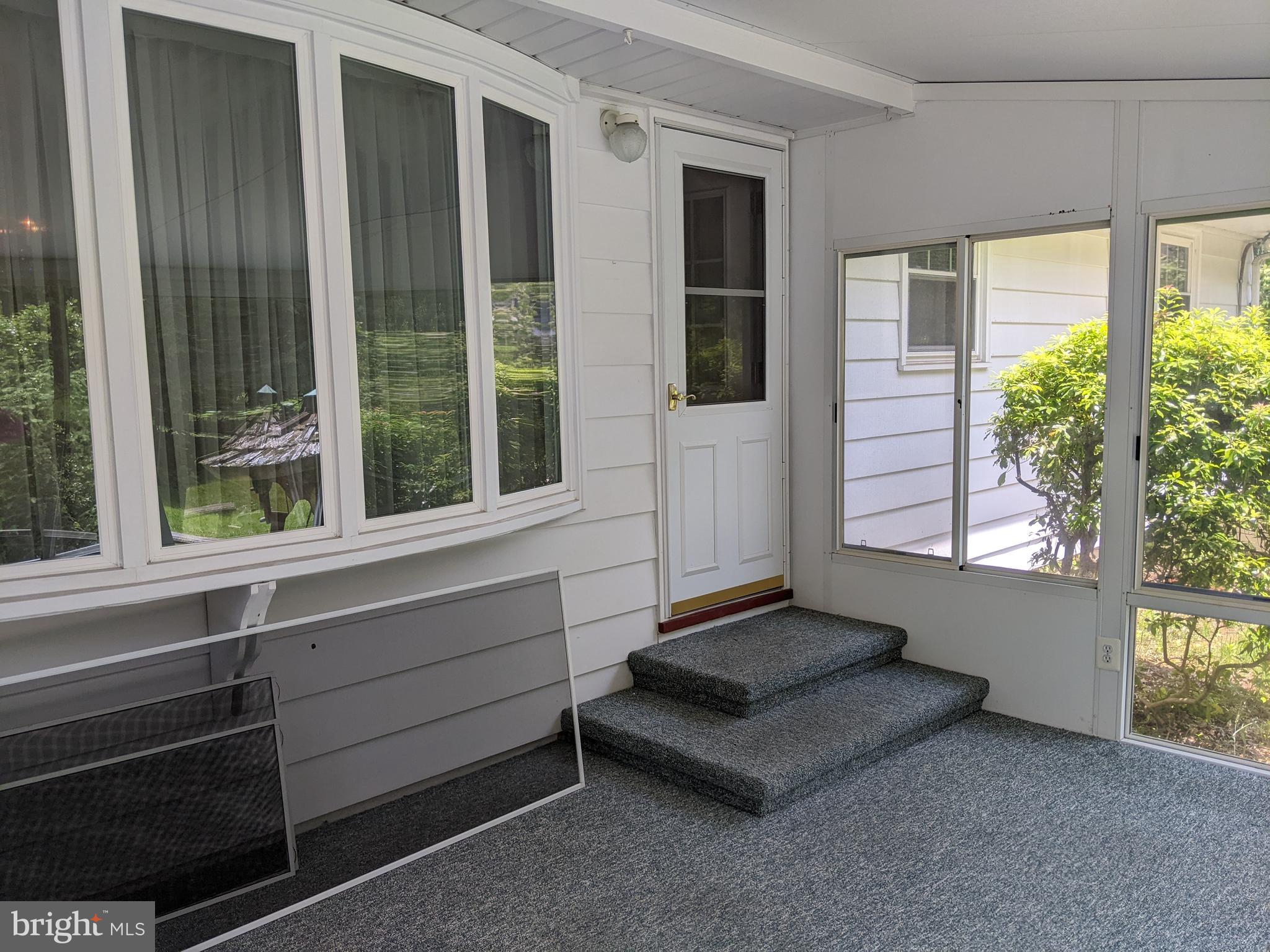 HOLLINGSWORTH - Residential