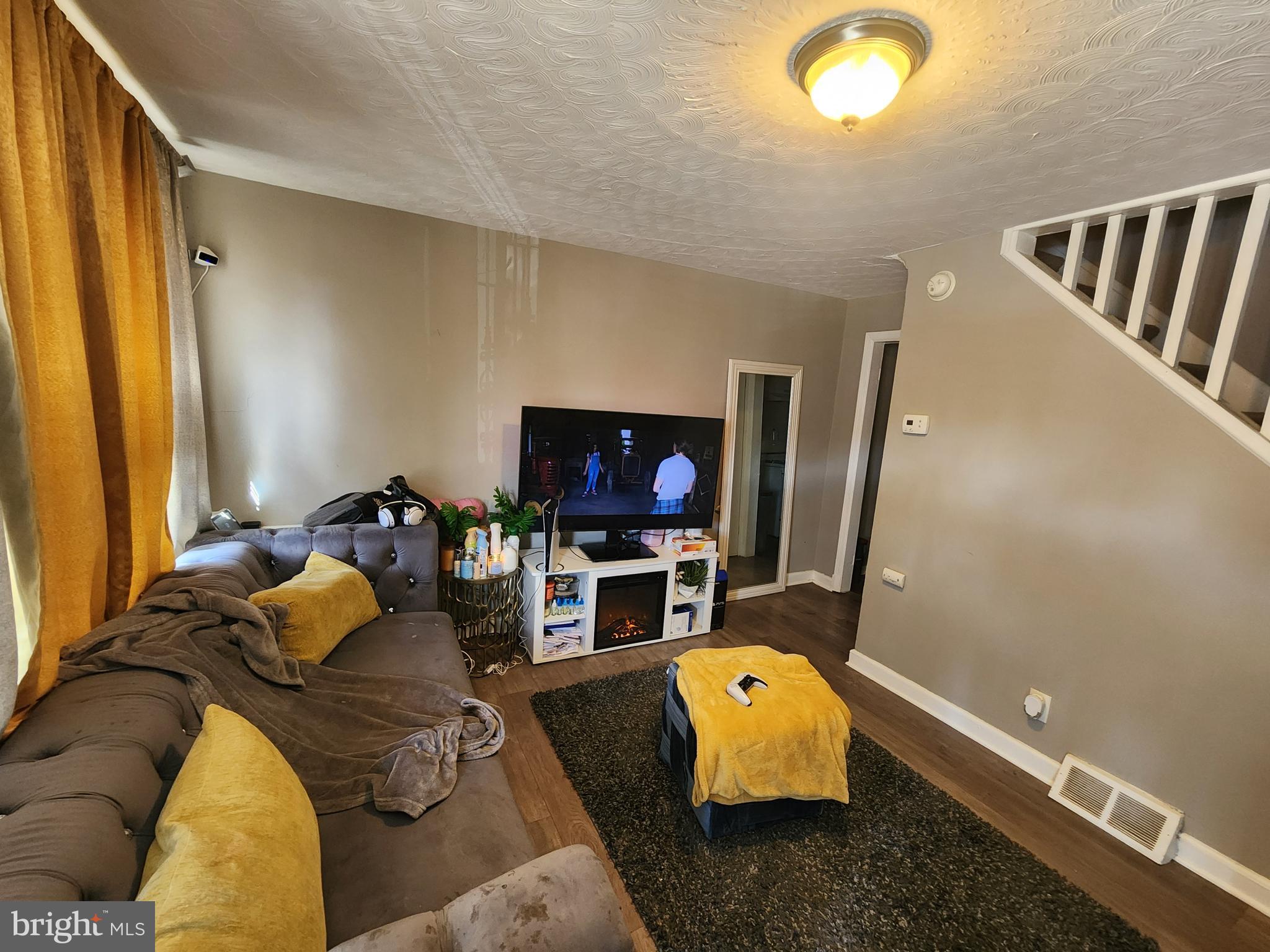 CHERRY HILL - Residential