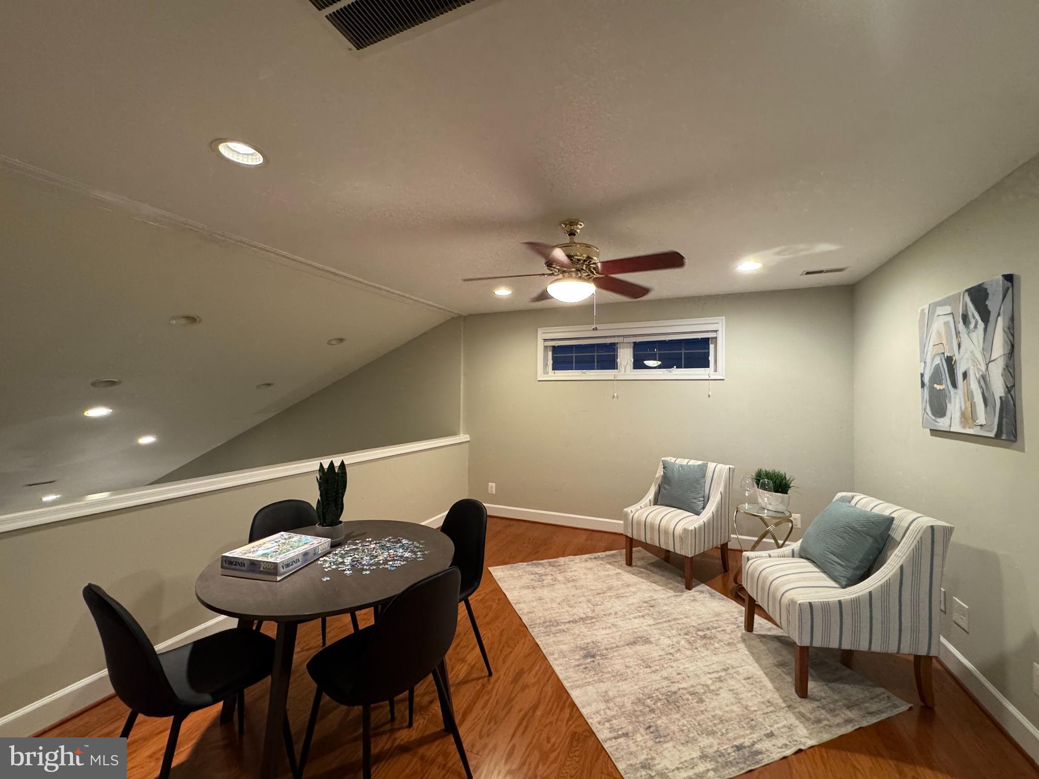 8873 WHITE ORCHID PLACE