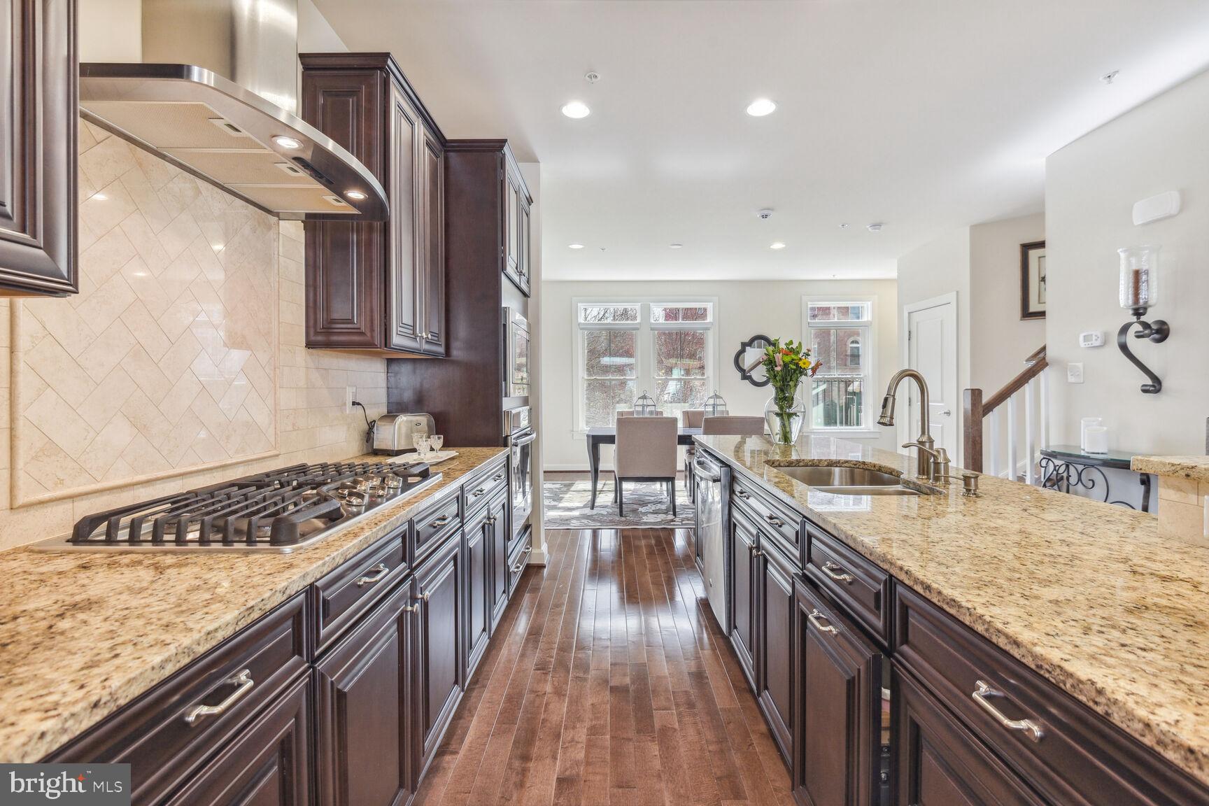 PARKLANDS AT WATKINS MILL - Residential