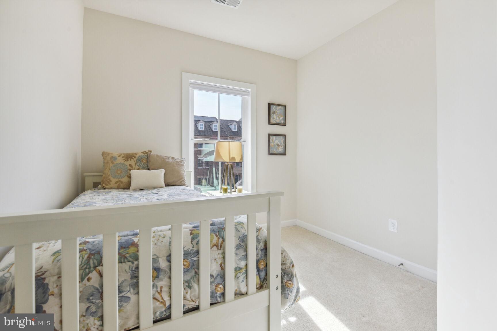 PARKLANDS AT WATKINS MILL - Residential