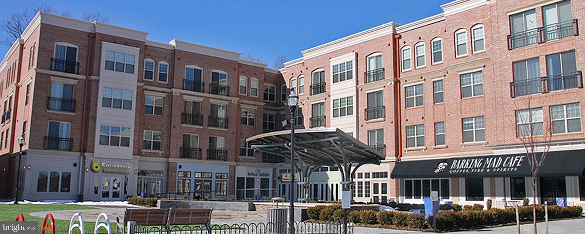 PARKLANDS AT WATKINS MILL - Residential