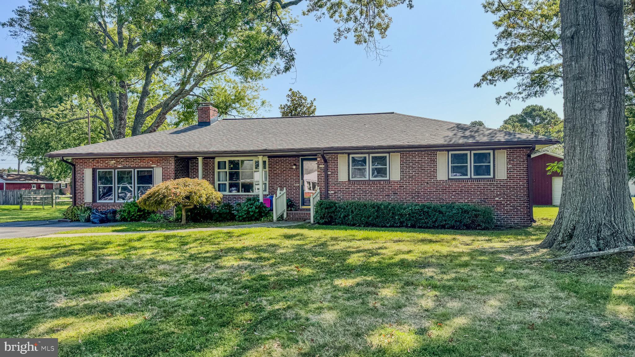 ALGONQUIN - Residential Lease