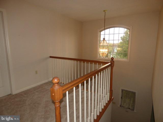 ROYAL MANOR - Residential