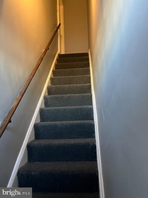 7243 HOLABIRD AVENUE