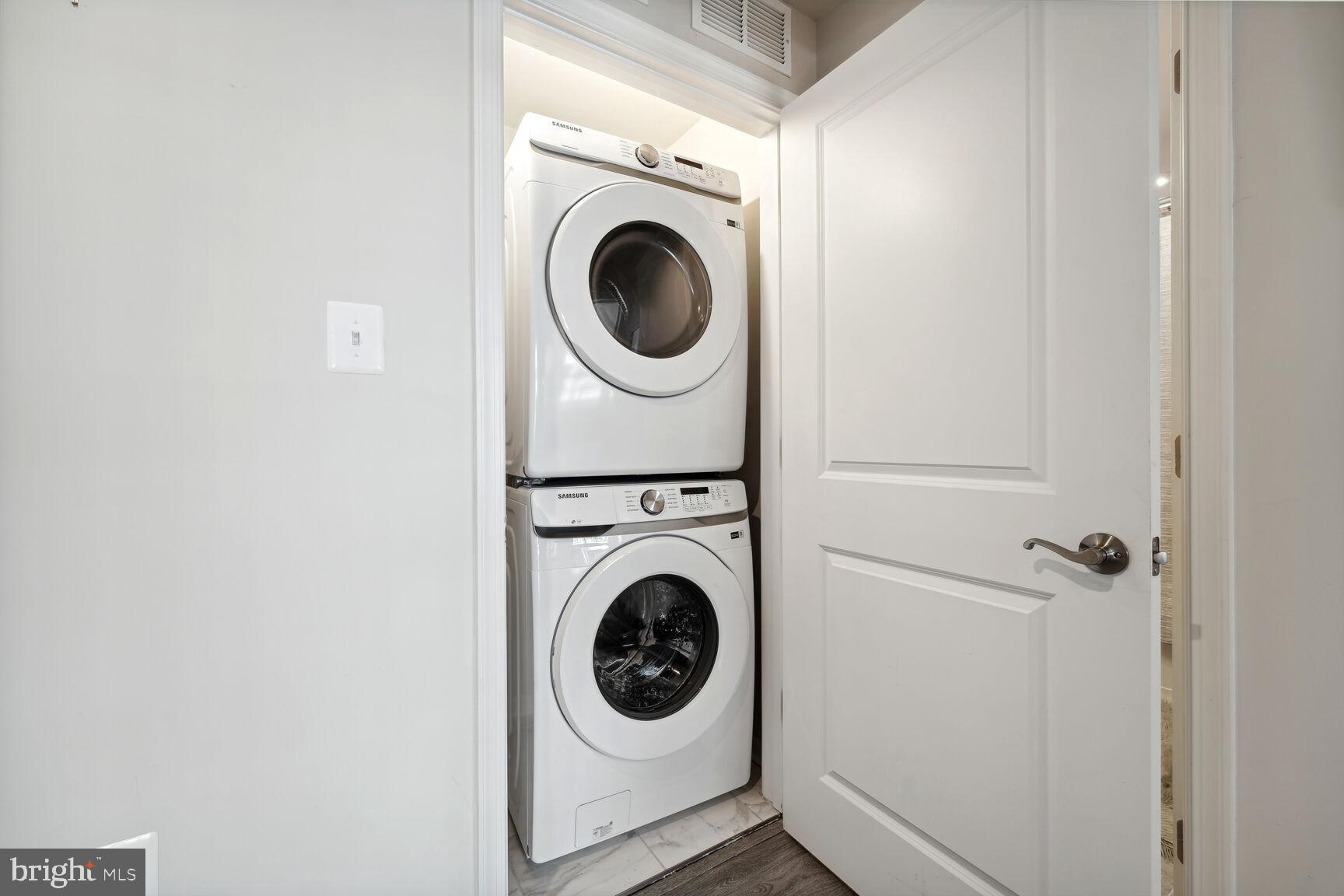 GLENN DALE COMMONS - Residential