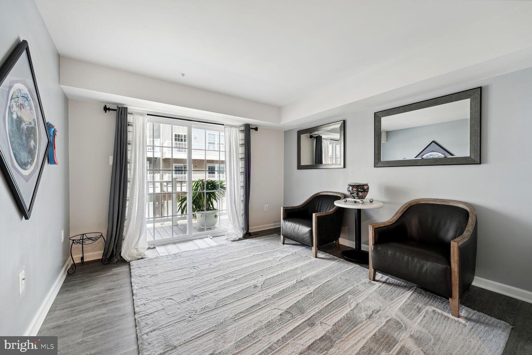 GLENN DALE COMMONS - Residential