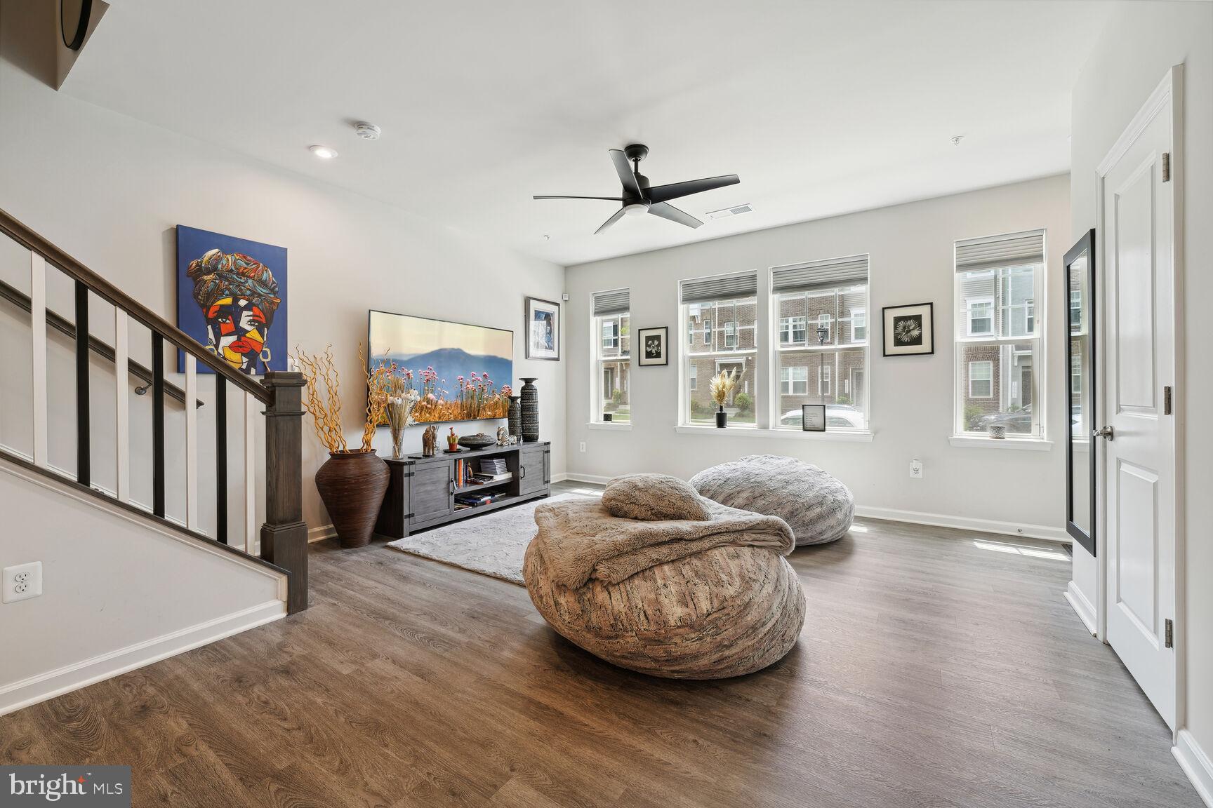 GLENN DALE COMMONS - Residential