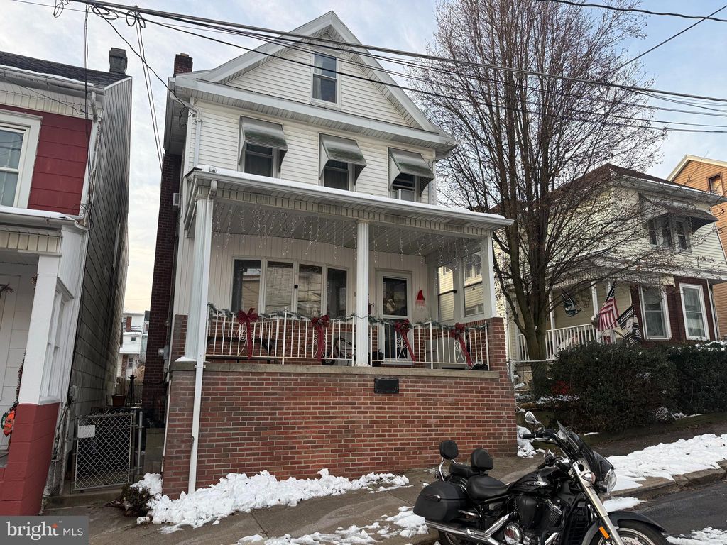 Photo of 1112 W Spruce Street, COAL TOWNSHIP, PA 17866 (MLS # PANU2002860)