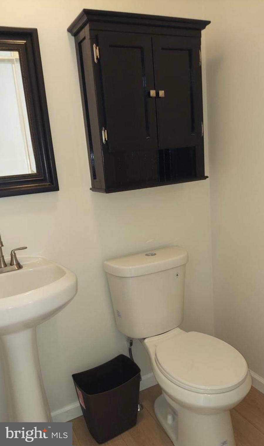 WALNUT RIDGE ESTS - Residential Lease