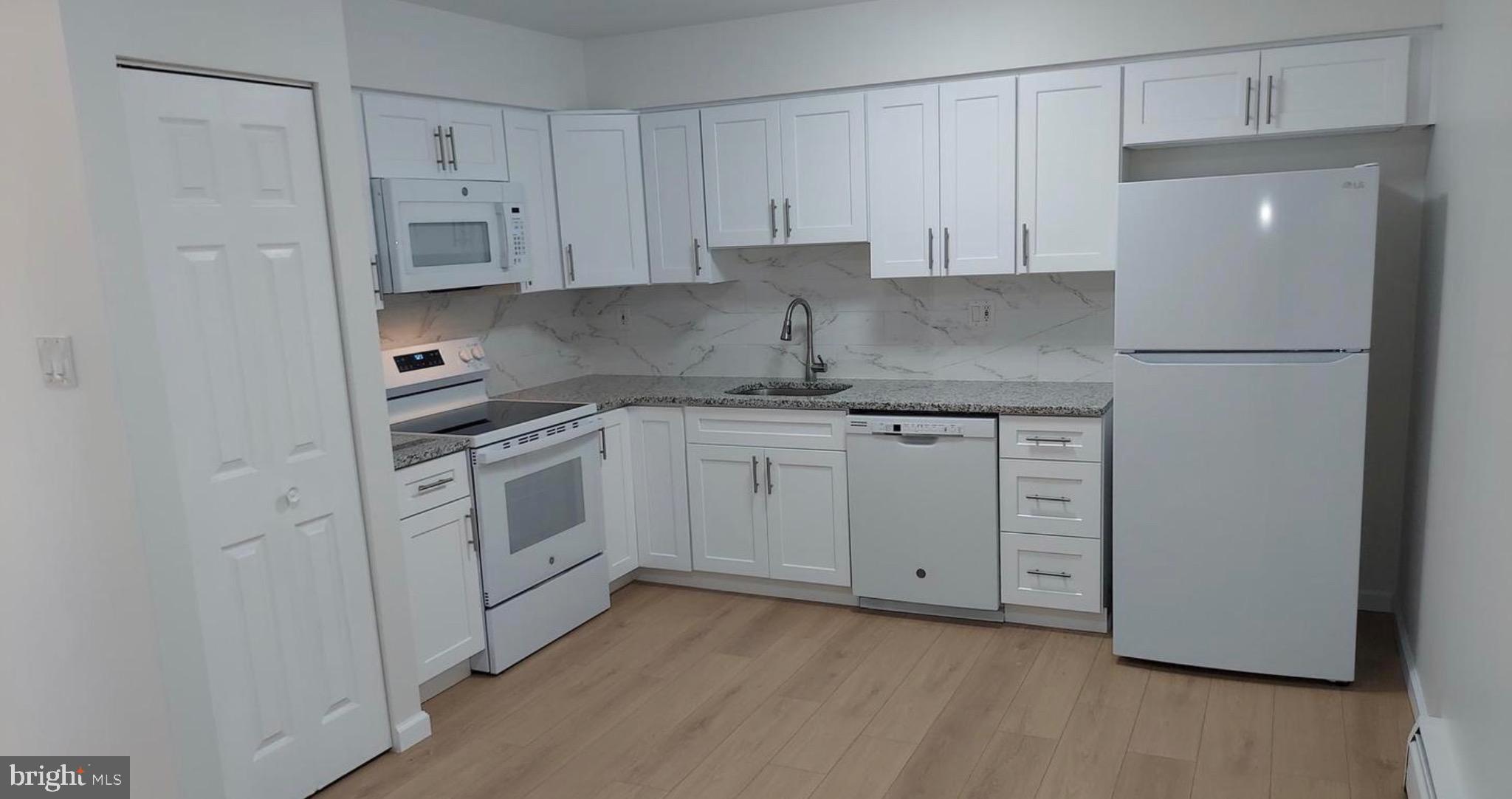 WALNUT RIDGE ESTS - Residential Lease