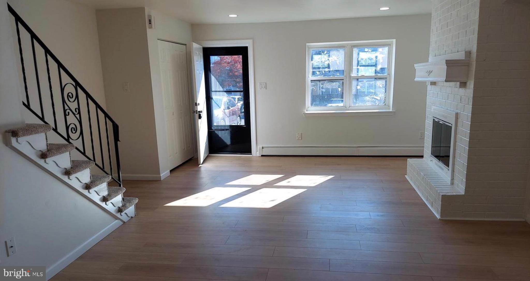 WALNUT RIDGE ESTS - Residential Lease