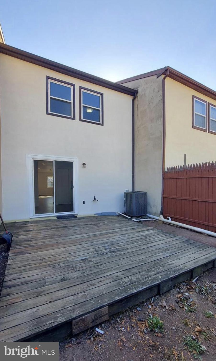 WALNUT RIDGE ESTS - Residential Lease