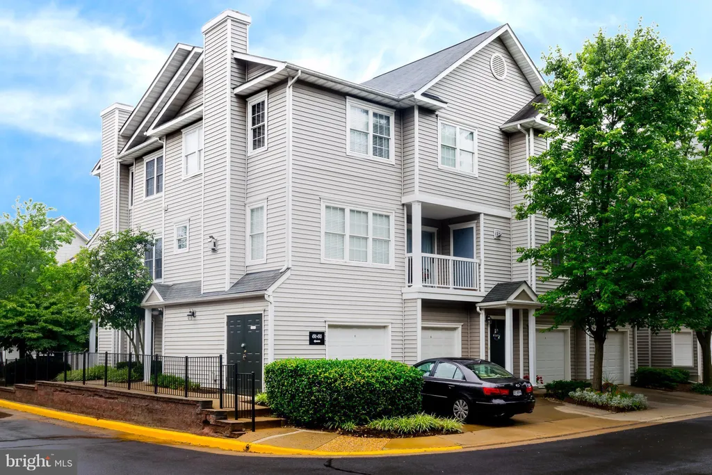 4503 Superior Square, Fairfax, VA 22033