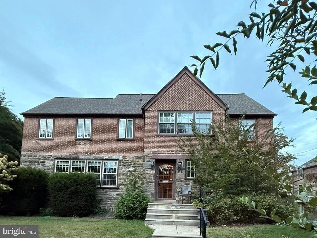 Photo of 500 Woodbrook Lane, PHILADELPHIA, PA 19119 (MLS # PAPH2543638)