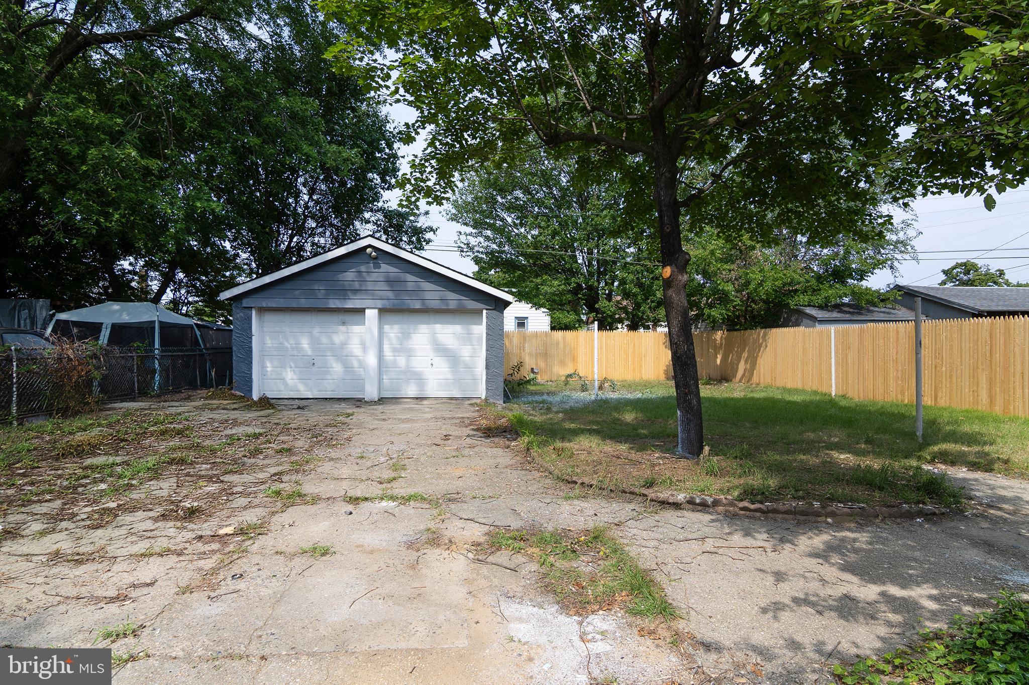 404 MANTUA AVENUE