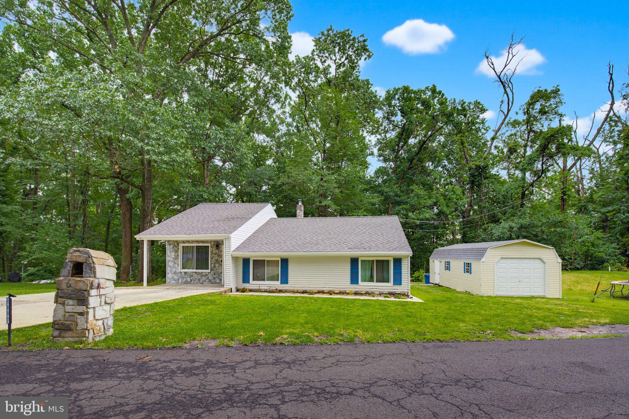 1607 HOLTZ ROAD