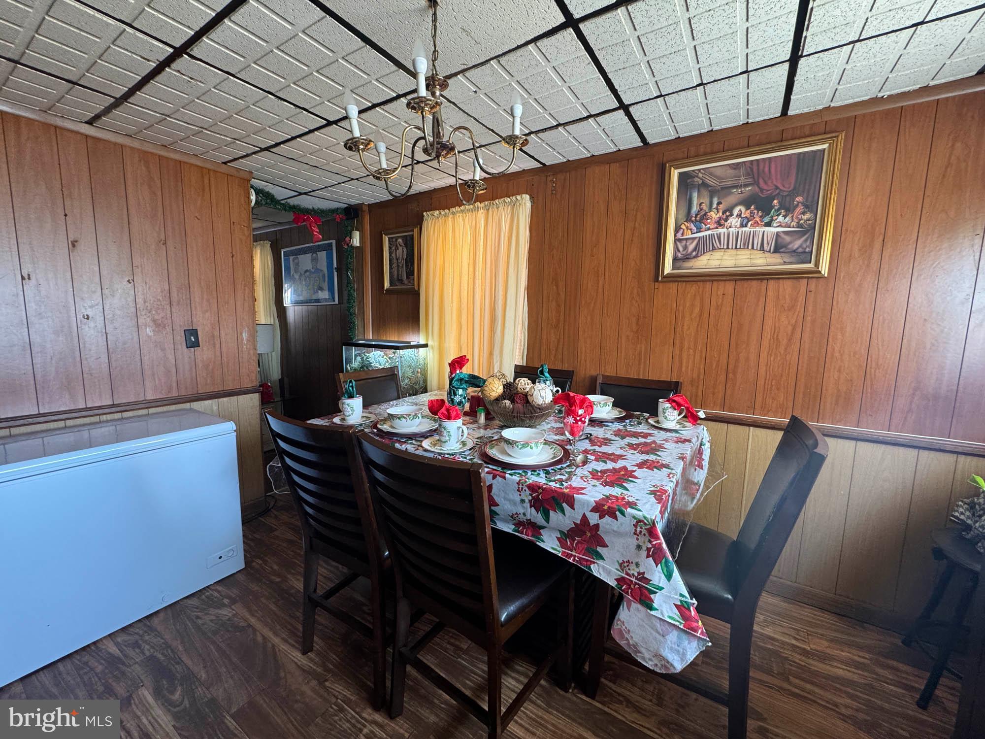 FRANKFORD - Residential