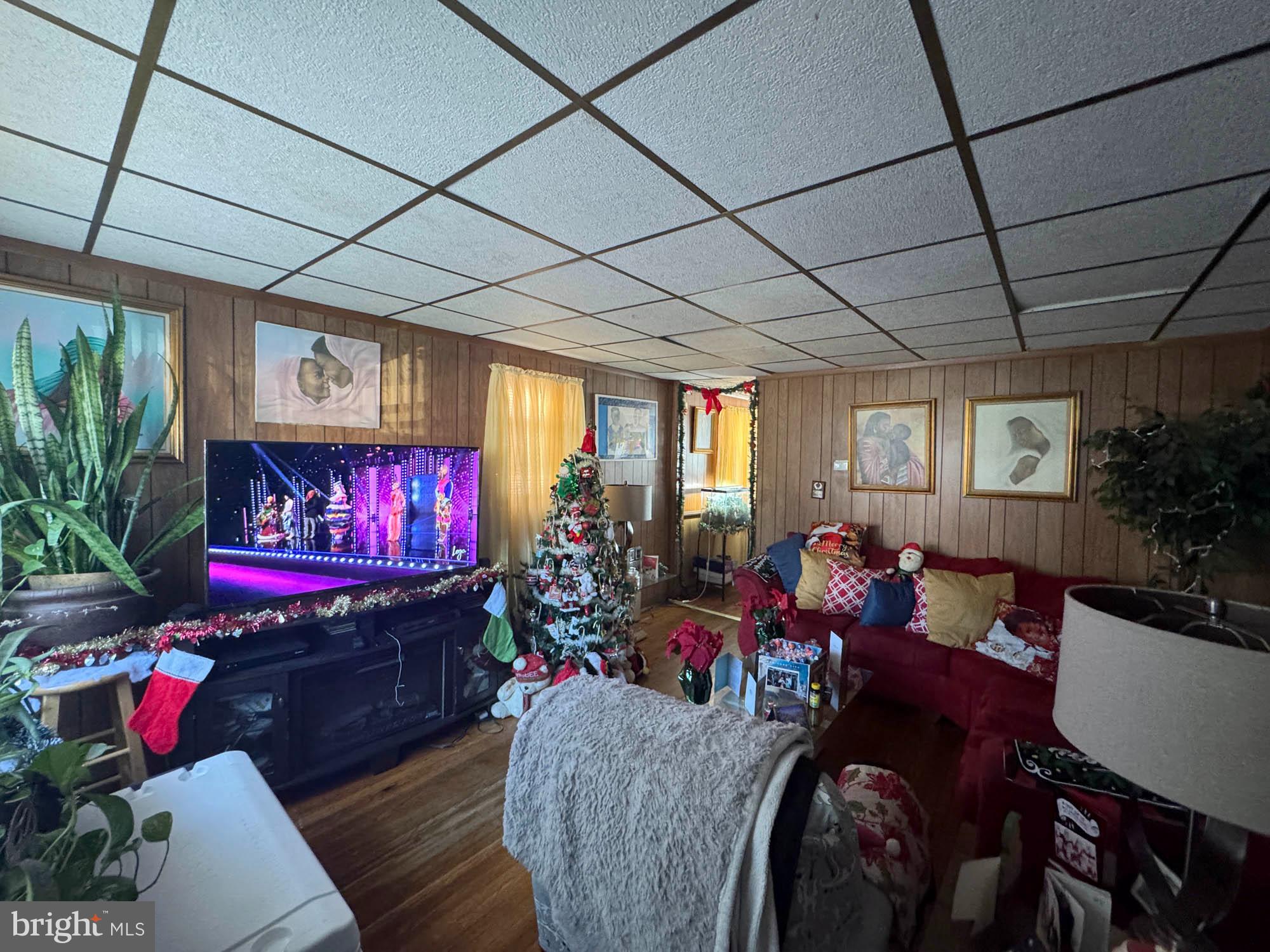 FRANKFORD - Residential