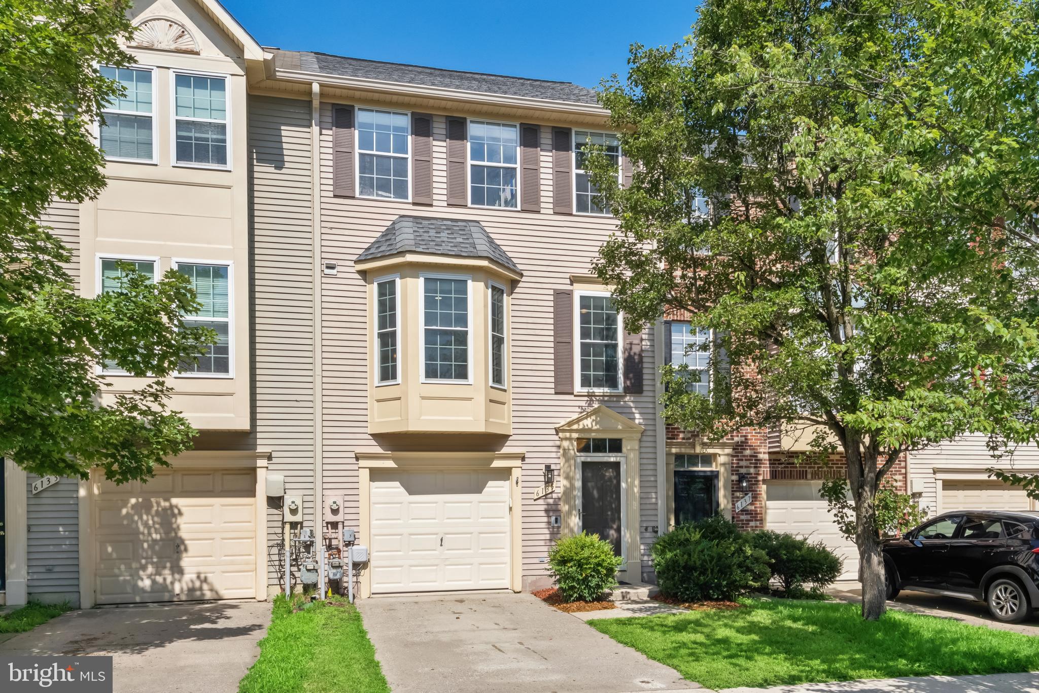 Welcome to 6135 Silver Arrows Way in Columbia!
This move-in ready 3-bed, 2.5-bath townhome in Kendall Ridge offers over 1,800 sq ft of stylish living. The main level features hardwood floors, a cozy gas fireplace, and an updated kitchen with granite counters and stainless appliances. Upstairs, you’ll find three spacious bedrooms with new carpet, including a vaulted primary suite with a private bath.
Enjoy a walk-out lower level with a large rec room leading to a fully fenced yard and patio—perfect for relaxing or entertaining. Recent updates include a newer HVAC, water heater, and 50-year shingle roof. One-car garage and convenient access to parks, trails, shopping, and commuter routes complete the package.
