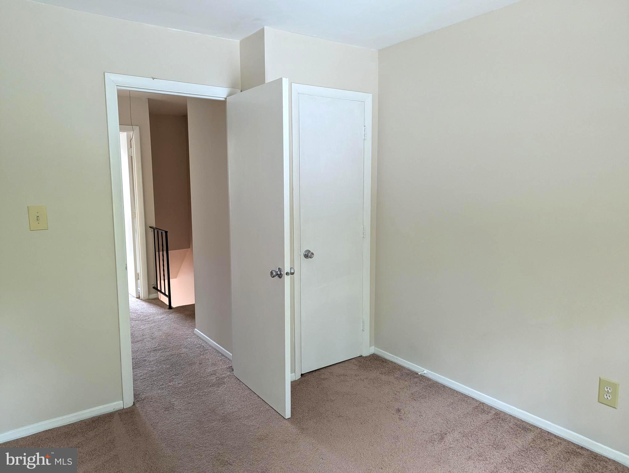 VILLAGE OF NEARBROOK - Residential Lease