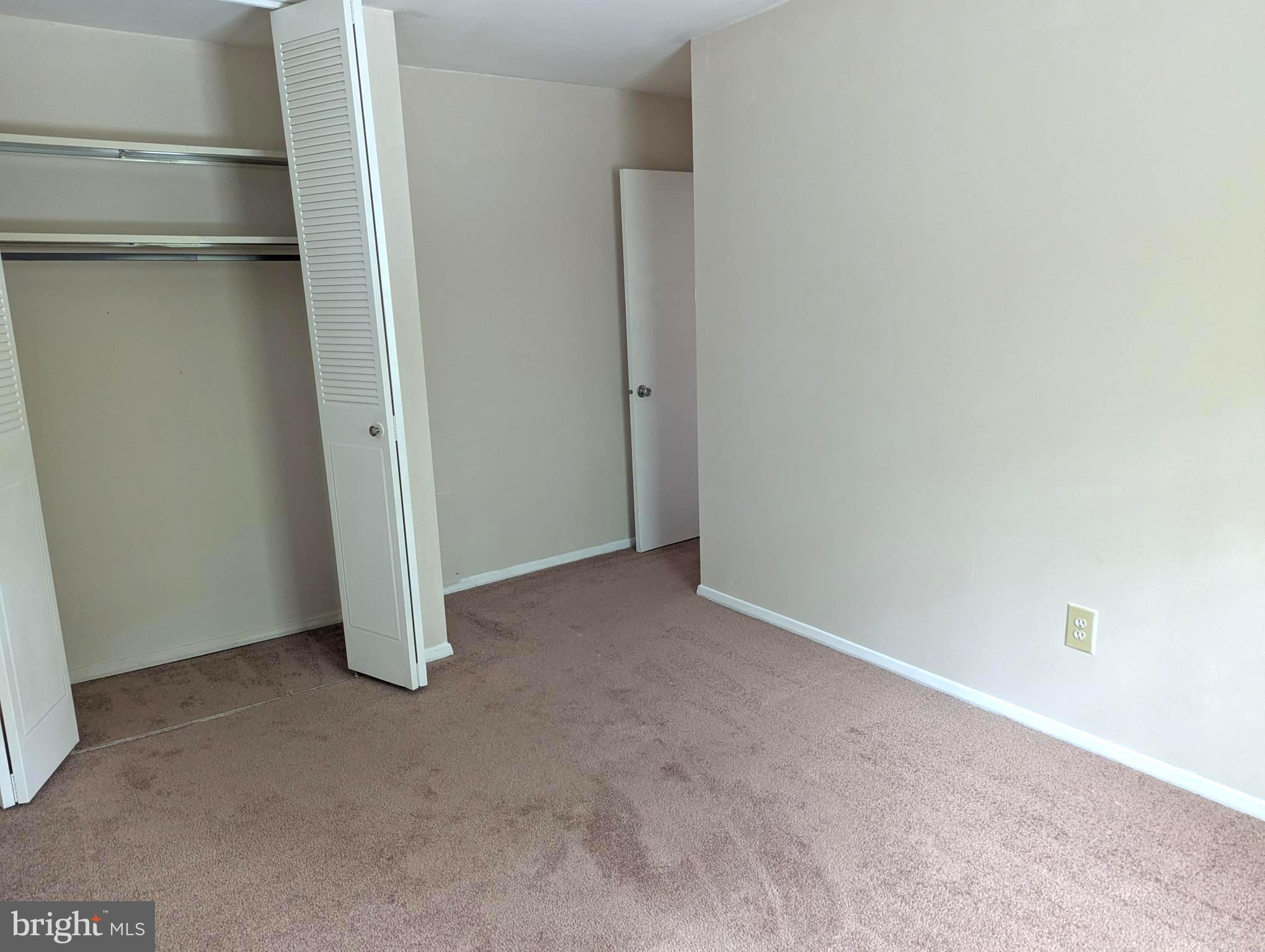 VILLAGE OF NEARBROOK - Residential Lease