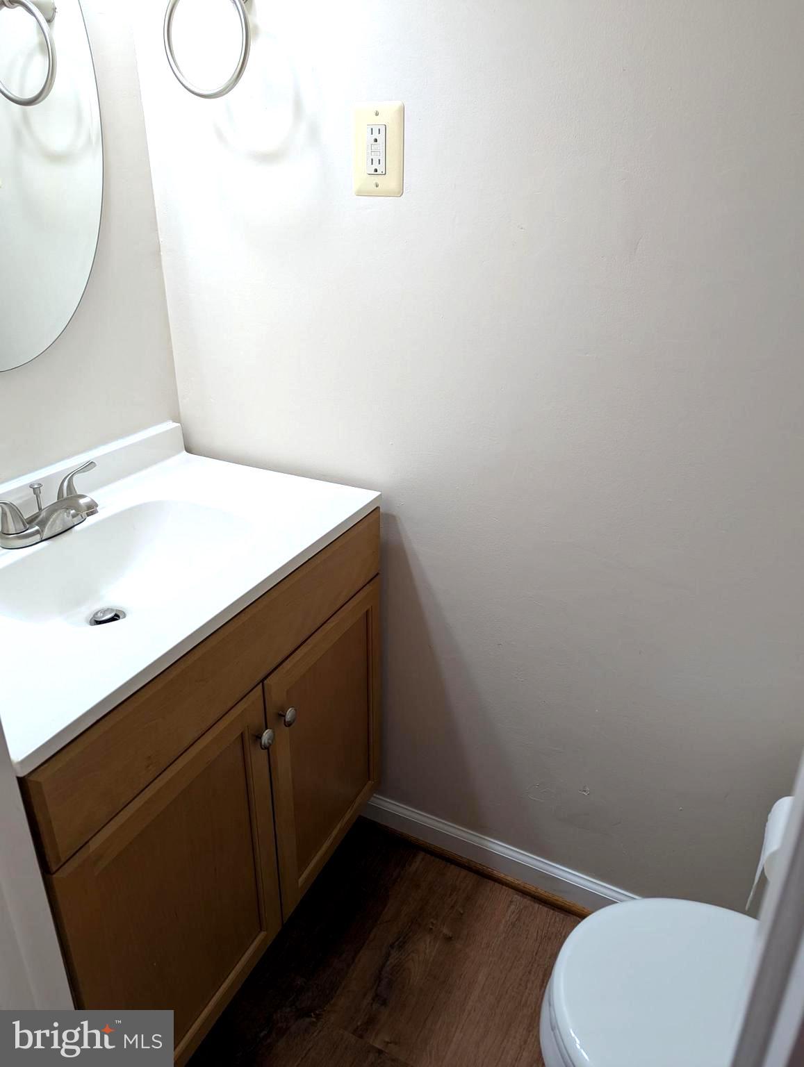 VILLAGE OF NEARBROOK - Residential Lease