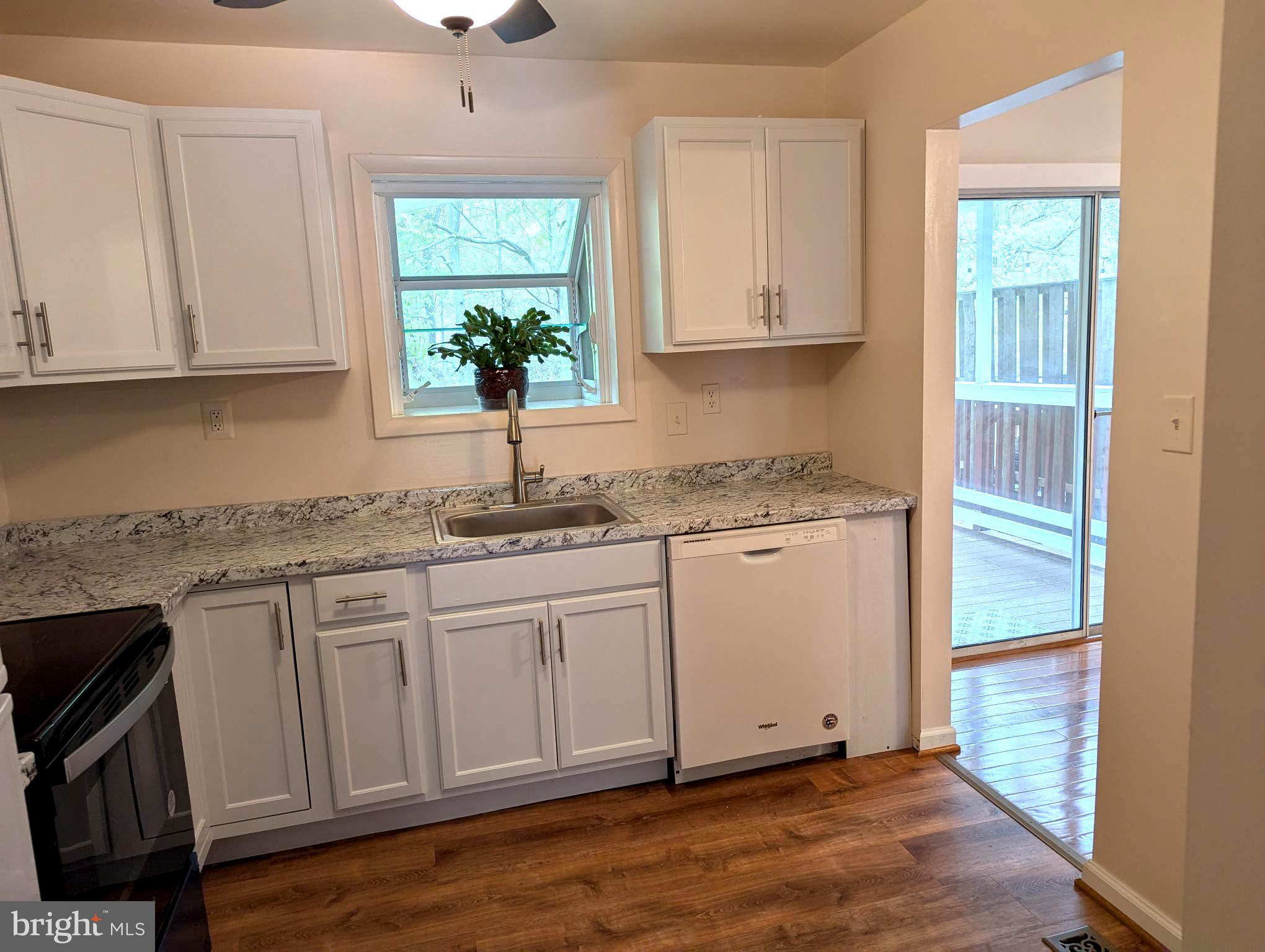 VILLAGE OF NEARBROOK - Residential Lease