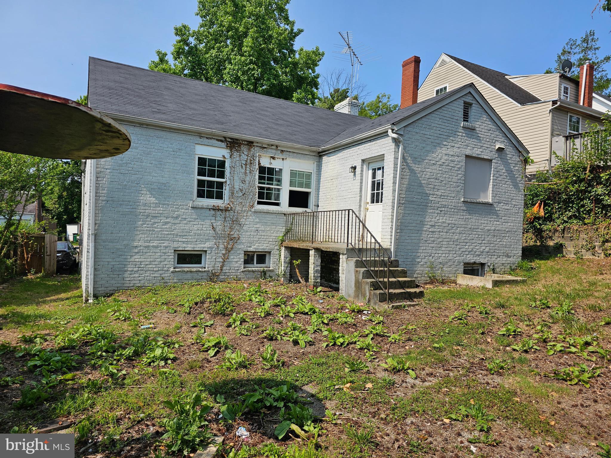 CORAL HILLS - Residential