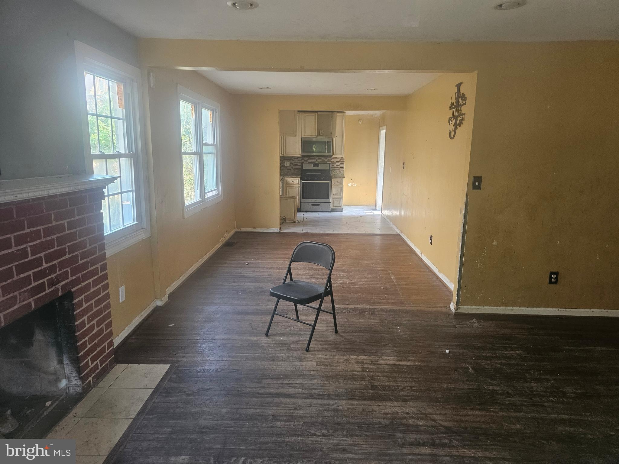 CORAL HILLS - Residential