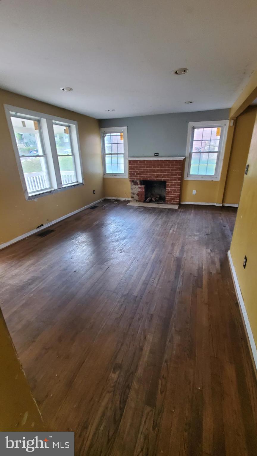 CORAL HILLS - Residential