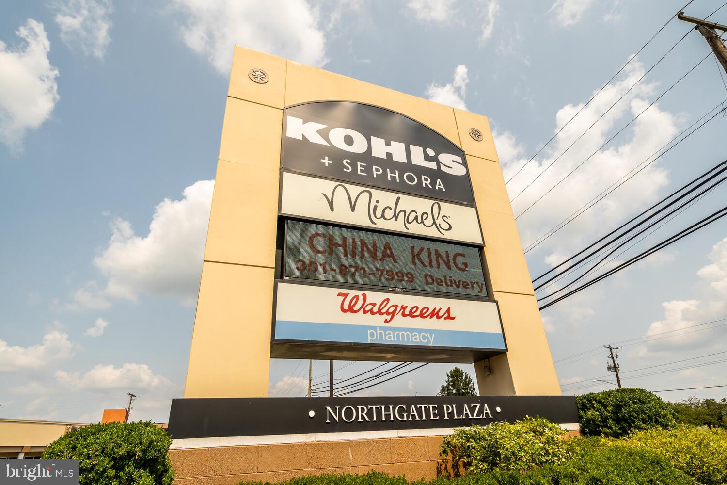 ASPEN KNOLLS - Residential