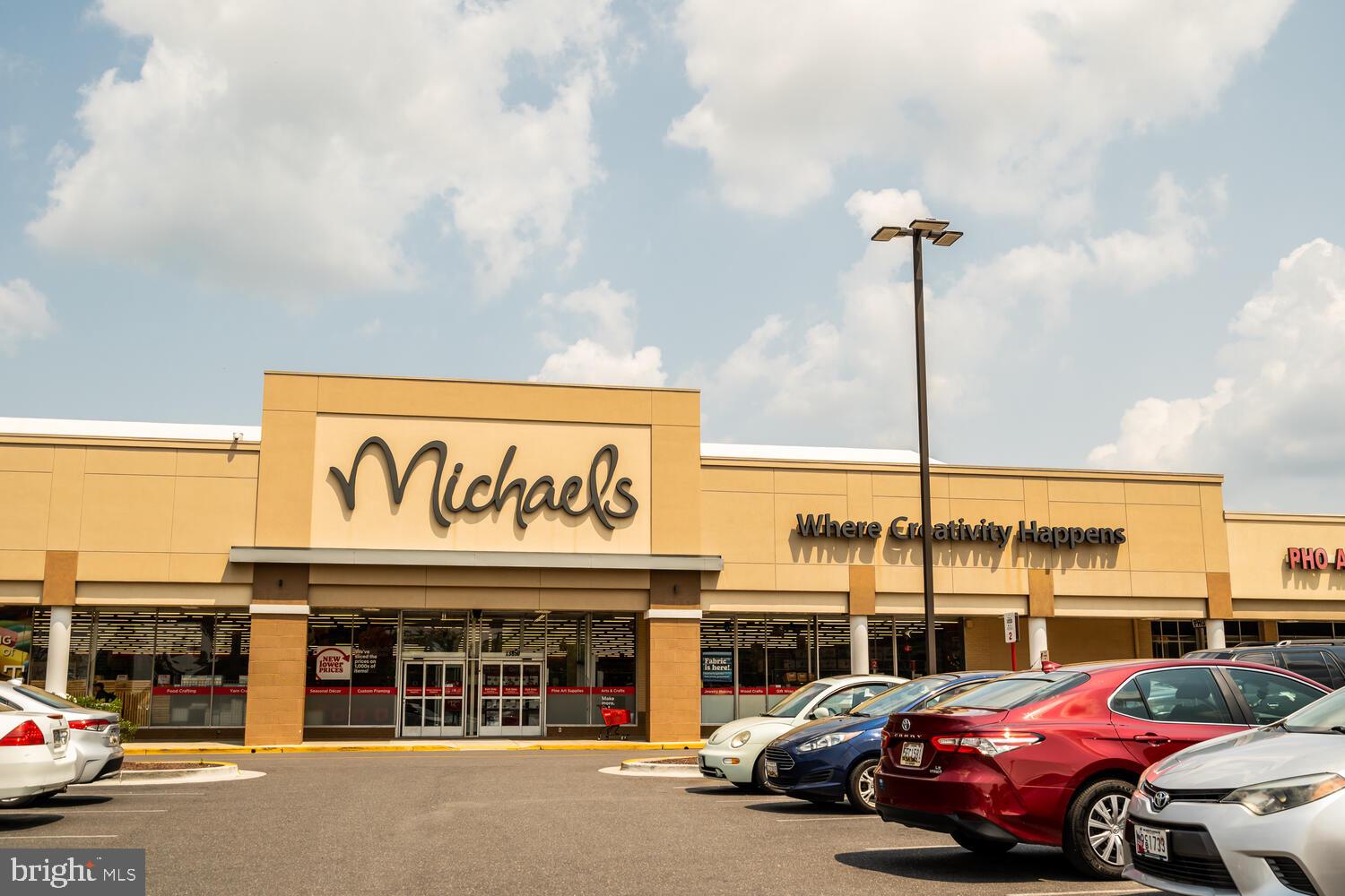 ASPEN KNOLLS - Residential