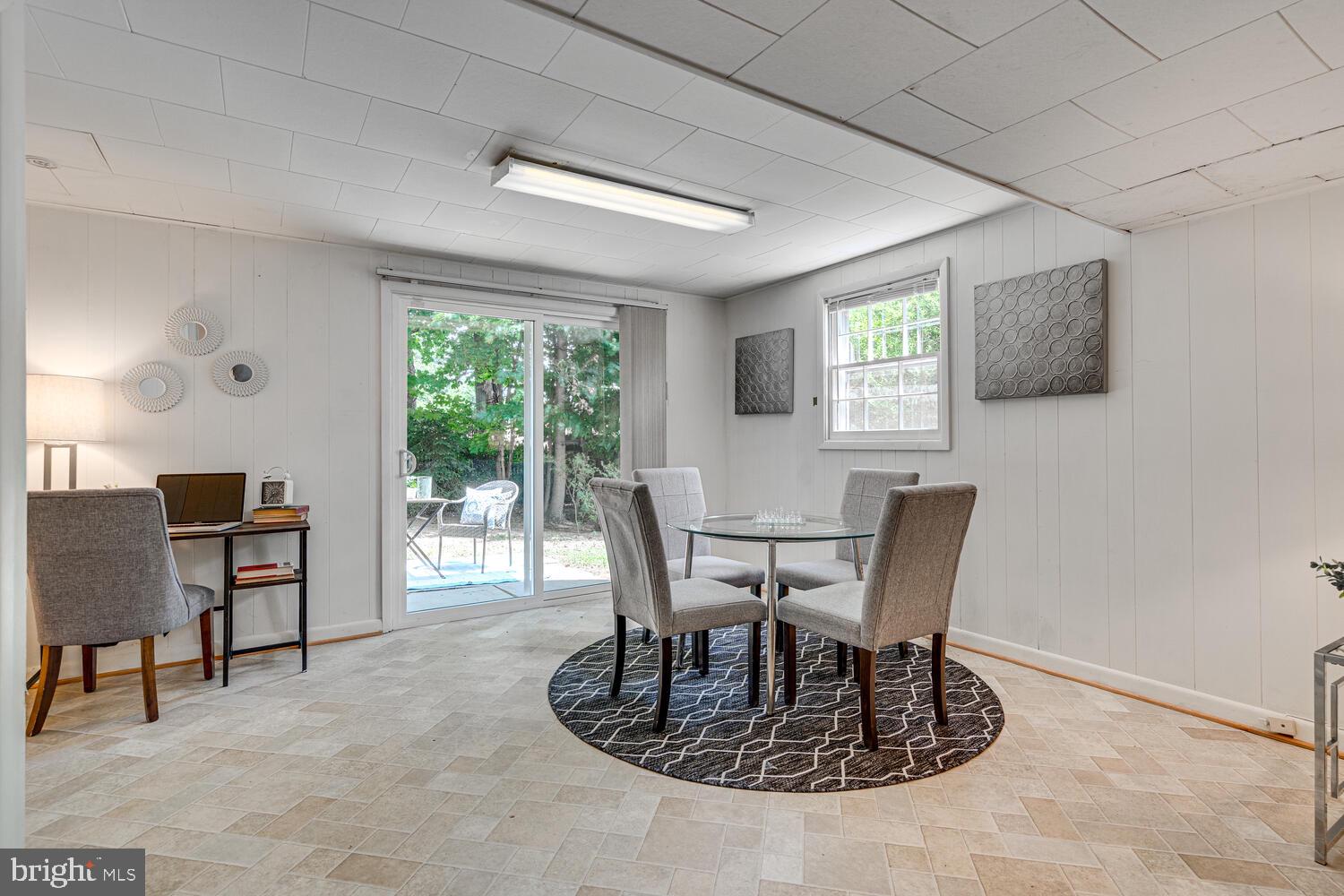 ASPEN KNOLLS - Residential