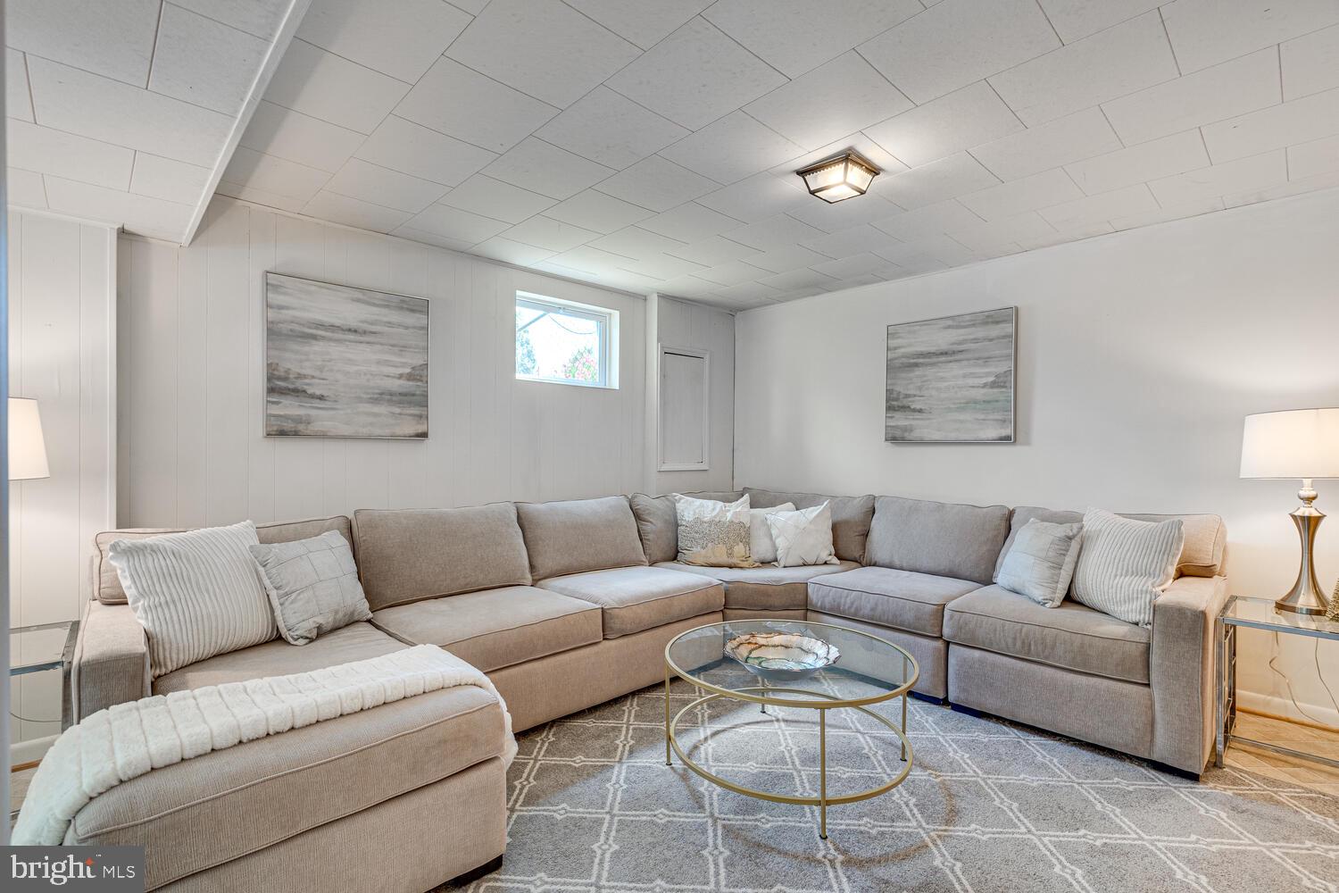 ASPEN KNOLLS - Residential