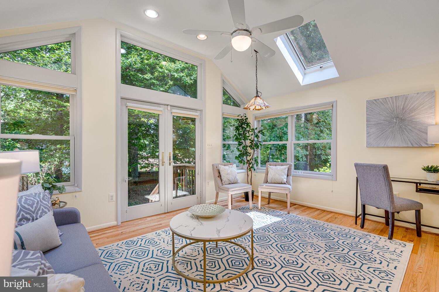 ASPEN KNOLLS - Residential