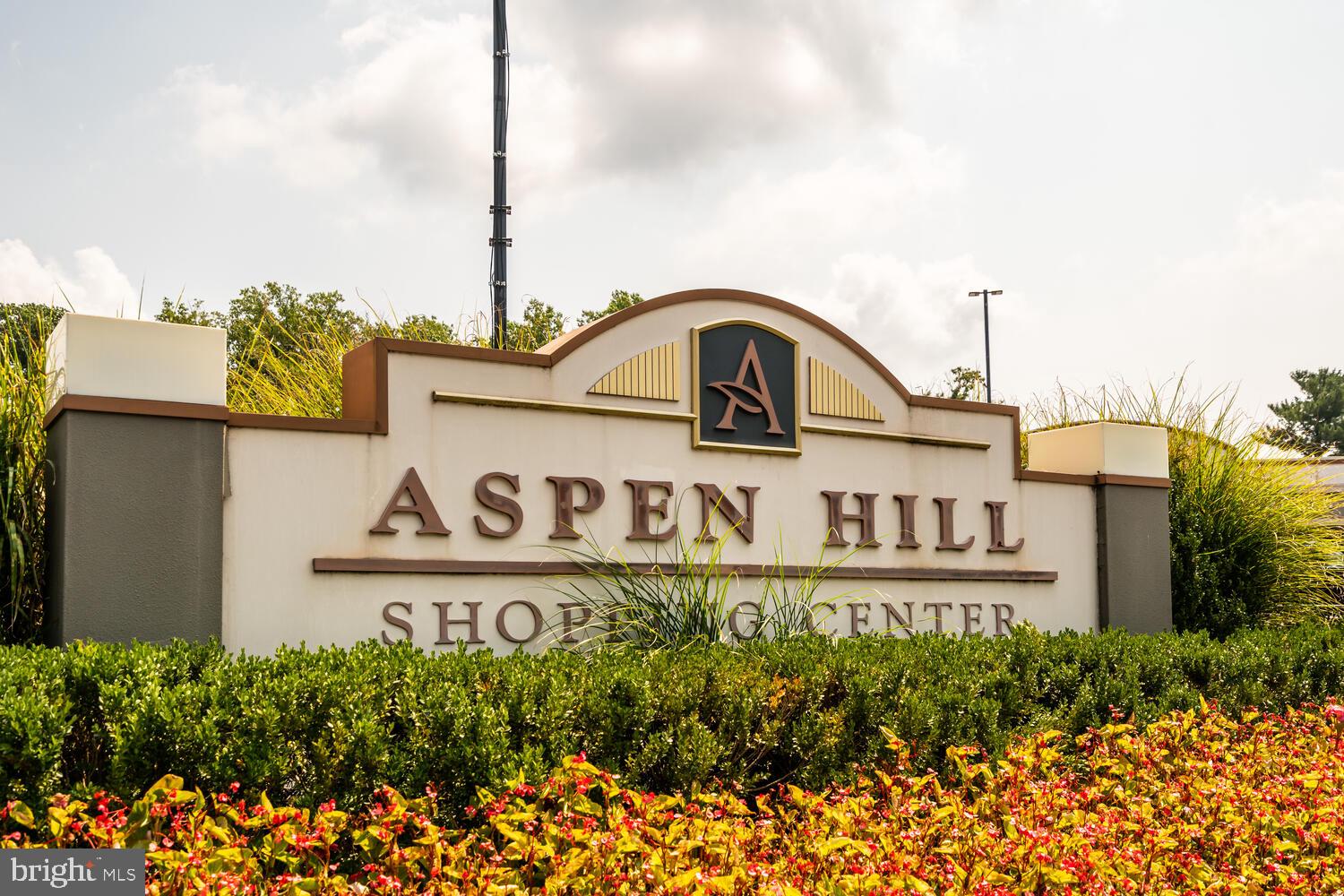 ASPEN KNOLLS - Residential